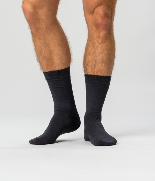 10 par mörkgrå bambusockor